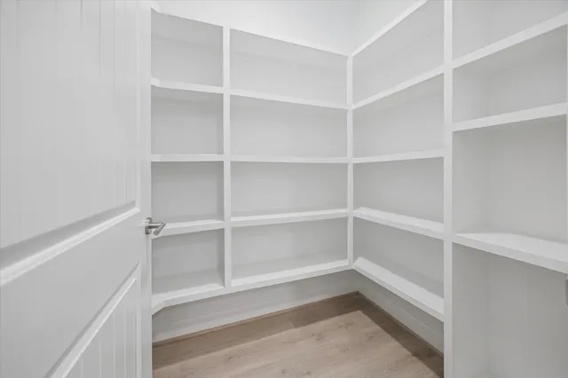 $2,500 | 6804 Westview Drive, Unit 2205, Houston, TX 77055