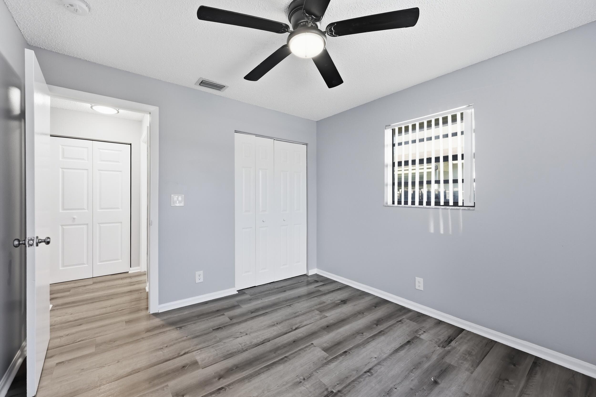 1565 West 28th Street, Unit A Riviera Beach, FL 33404 - Photo 3 of 19 6_8p3a0935