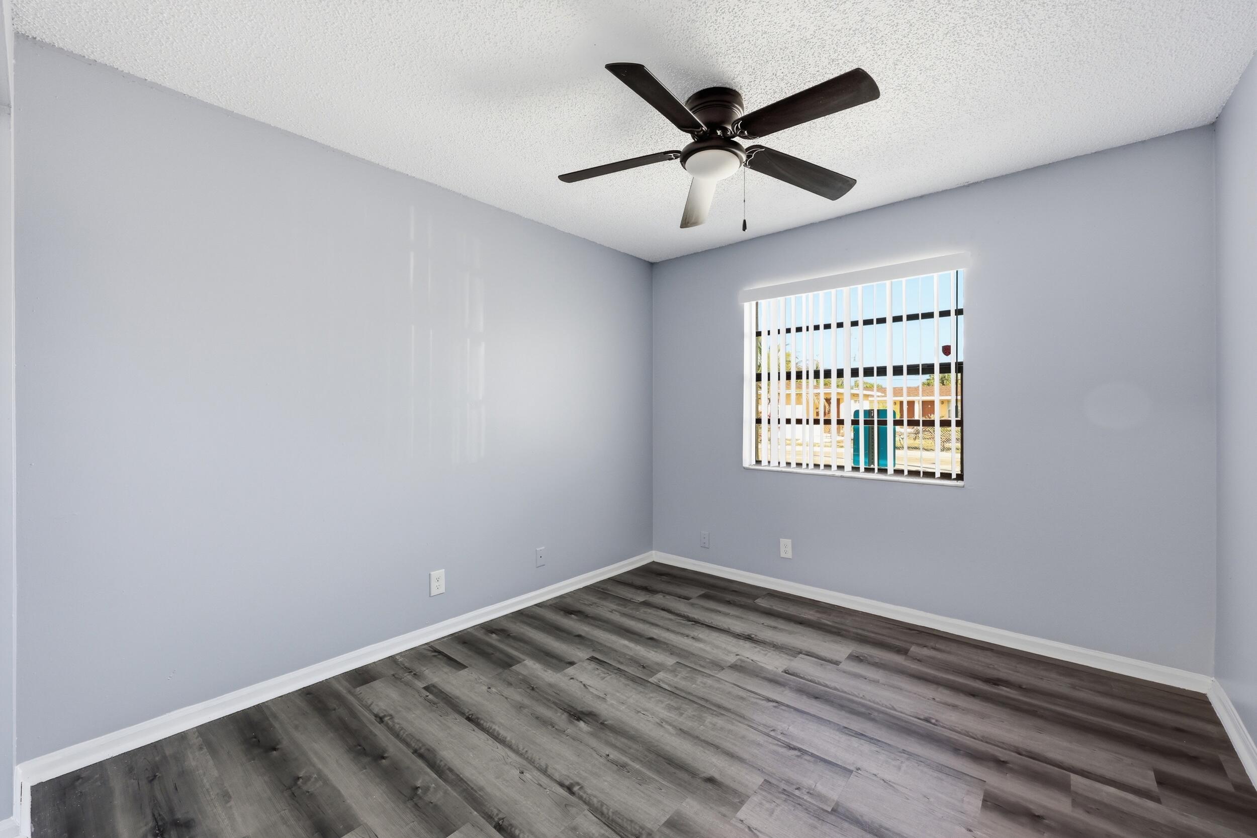 1565 West 28th Street, Unit A Riviera Beach, FL 33404 - Photo 6 of 19 9_8p3a0950