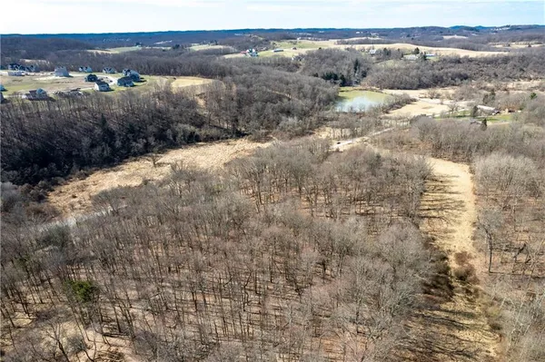 $750,000 | 250 McFann Road, Valencia, PA 16059