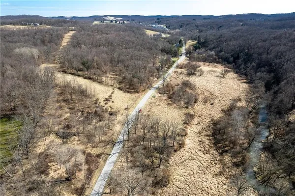 $750,000 | 250 McFann Road, Valencia, PA 16059