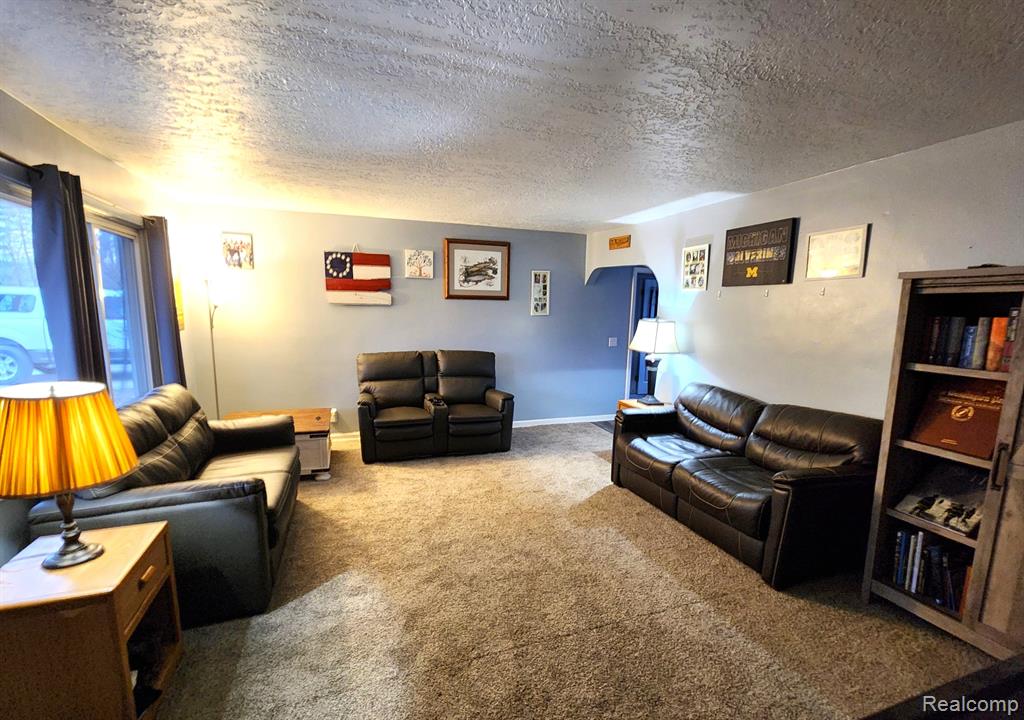 7040 Center Road Mount Morris, MI 48458 - Photo 3 of 11