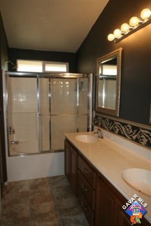 708 Valarie Street Ridgecrest, CA 93555 - Photo 4 of 11 Additional Photo
