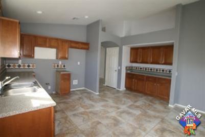 708 Valarie Street Ridgecrest, CA 93555 - Photo 5 of 11 Additional Photo