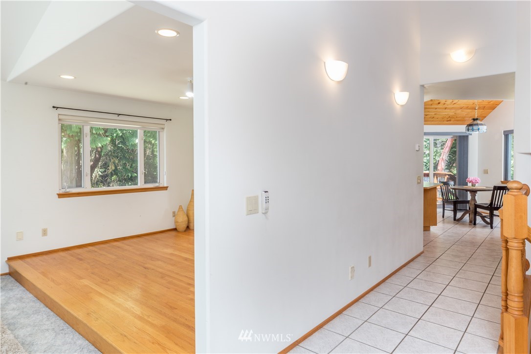 1130 South Discovery Road Port Townsend, WA 98368 - Photo 16 of 40 Gallery Image 16