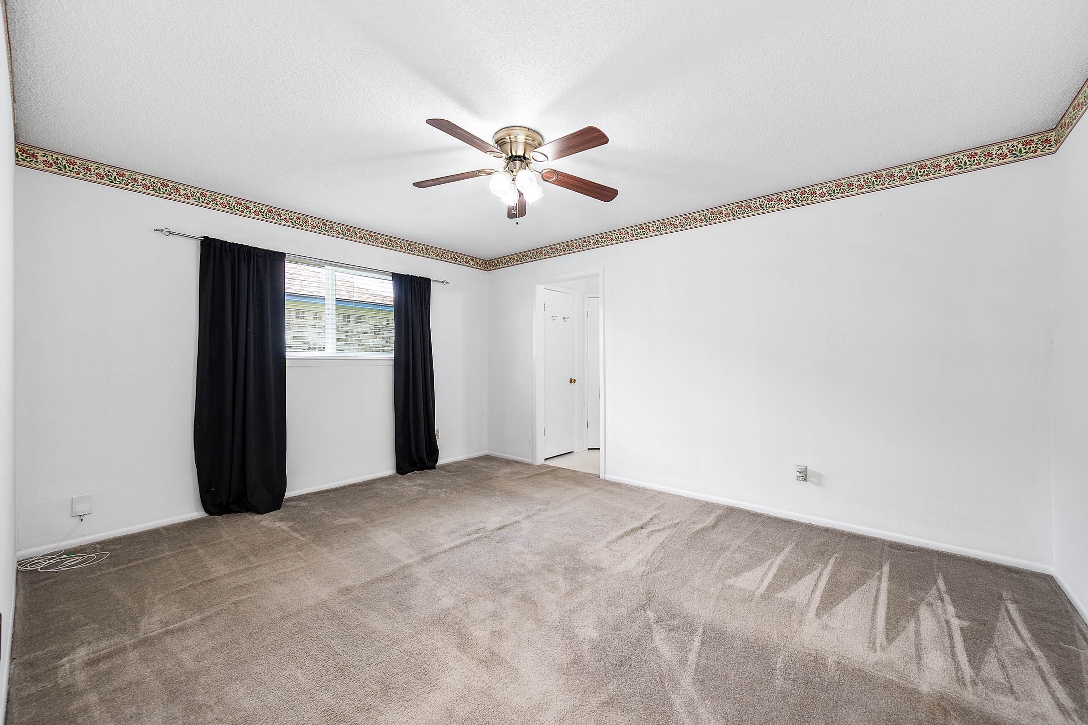 720 South Remington Drive Angleton, TX 77515 - Photo 19 of 30