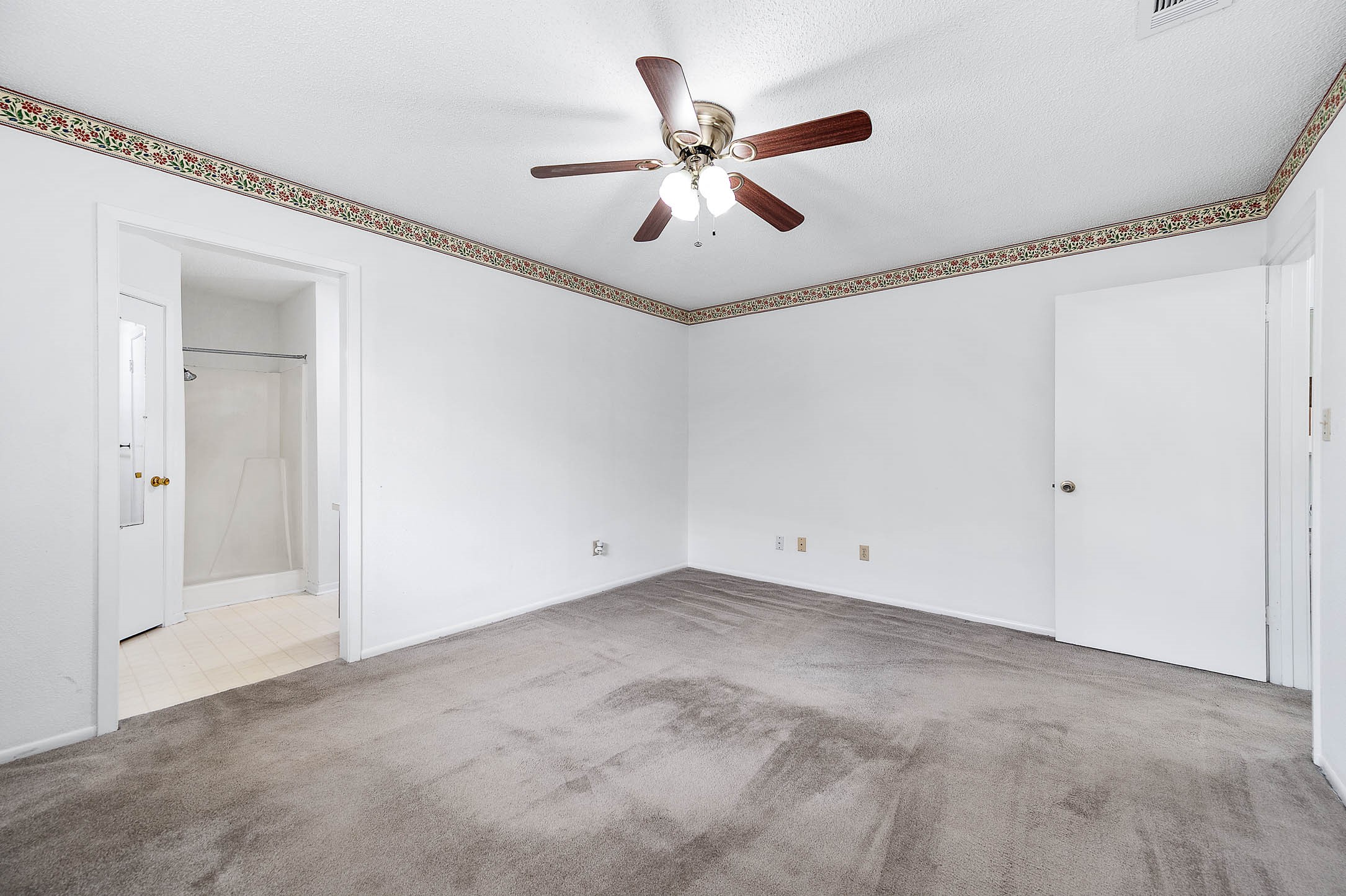 720 South Remington Drive Angleton, TX 77515 - Photo 20 of 30