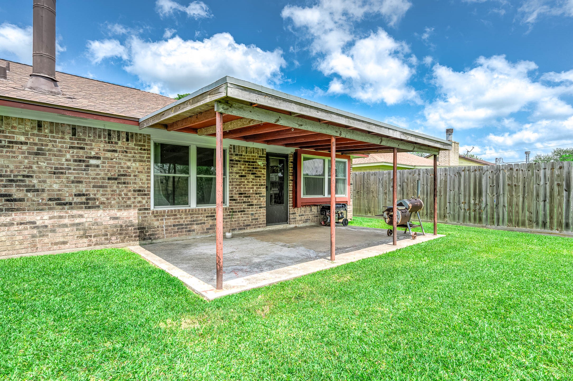 720 South Remington Drive Angleton, TX 77515 - Photo 30 of 30