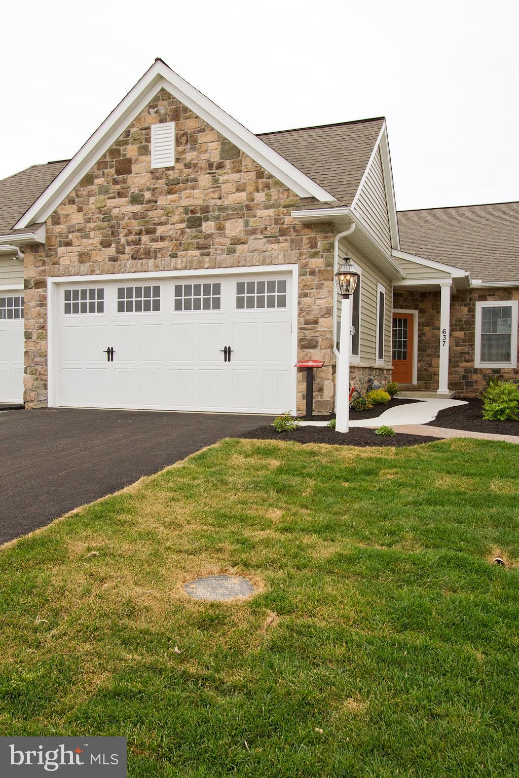 637 Lititz Reserve Lane, Unit 81 Lititz, PA 17543 - Photo 2 of 21