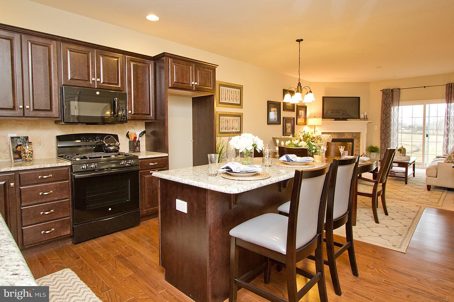 637 Lititz Reserve Lane, Unit 81 Lititz, PA 17543 - Photo 8 of 21