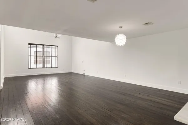 $275,000 | 1201 South College Road, Unit 2, Lafayette, LA 70503