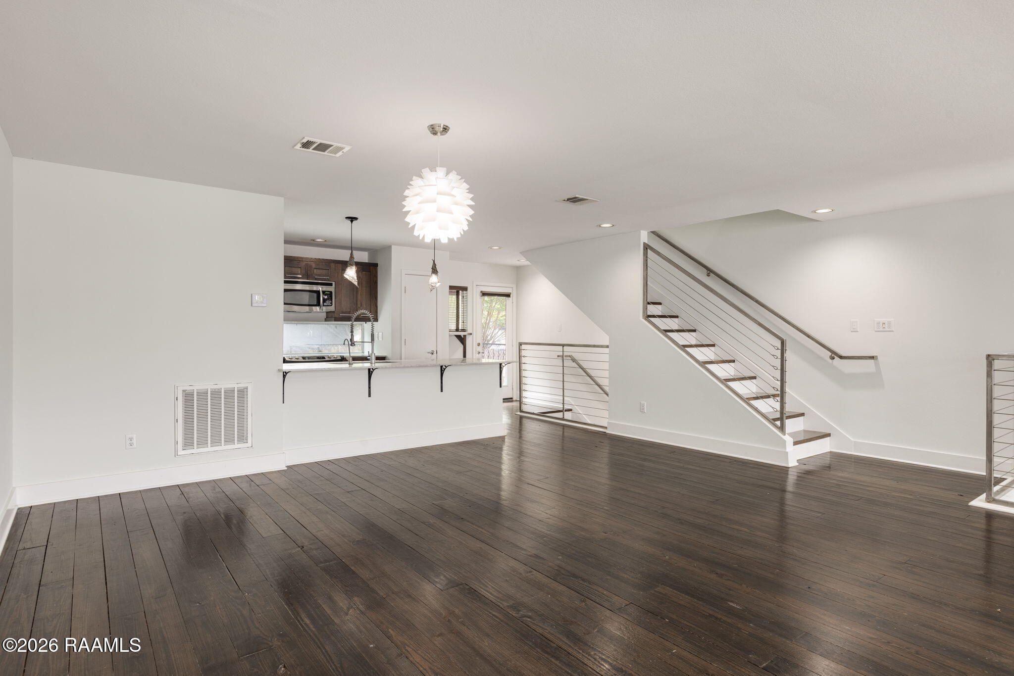 1201 South College Road, Unit 2 Lafayette, LA 70503 - Photo 14 of 35 14-web-or-mls-1201 S College Rd 2-14