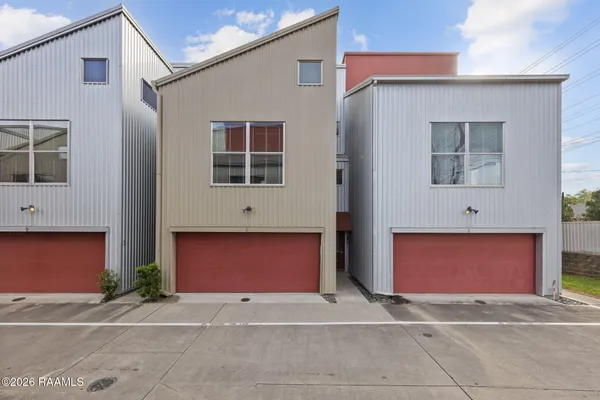 $275,000 | 1201 South College Road, Unit 2, Lafayette, LA 70503