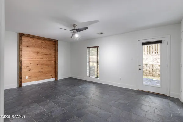 $275,000 | 1201 South College Road, Unit 2, Lafayette, LA 70503