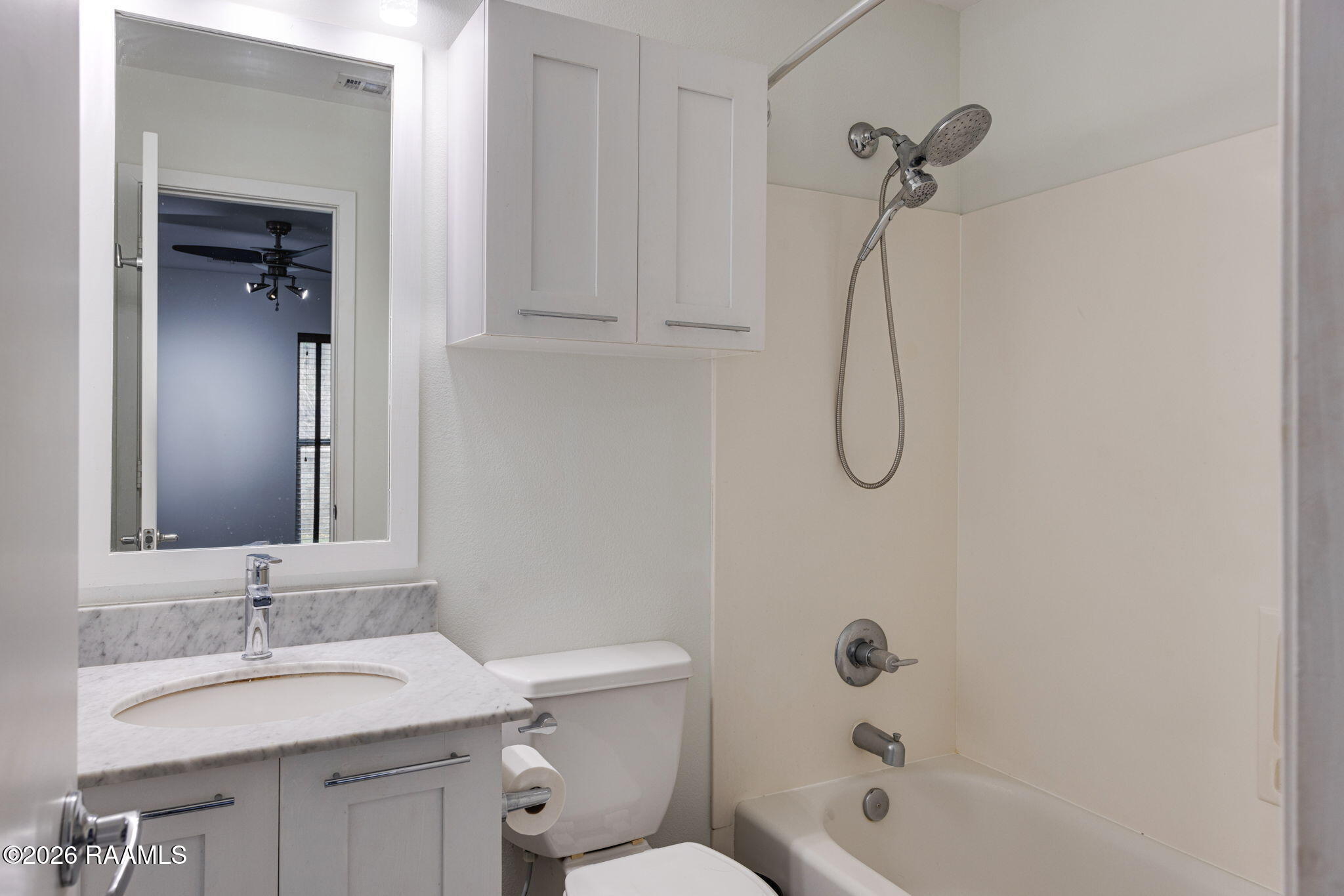 1201 South College Road, Unit 2 Lafayette, LA 70503 - Photo 25 of 35 25-web-or-mls-1201 S College Rd 2-25