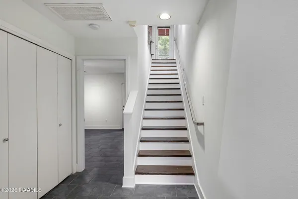 $275,000 | 1201 South College Road, Unit 2, Lafayette, LA 70503