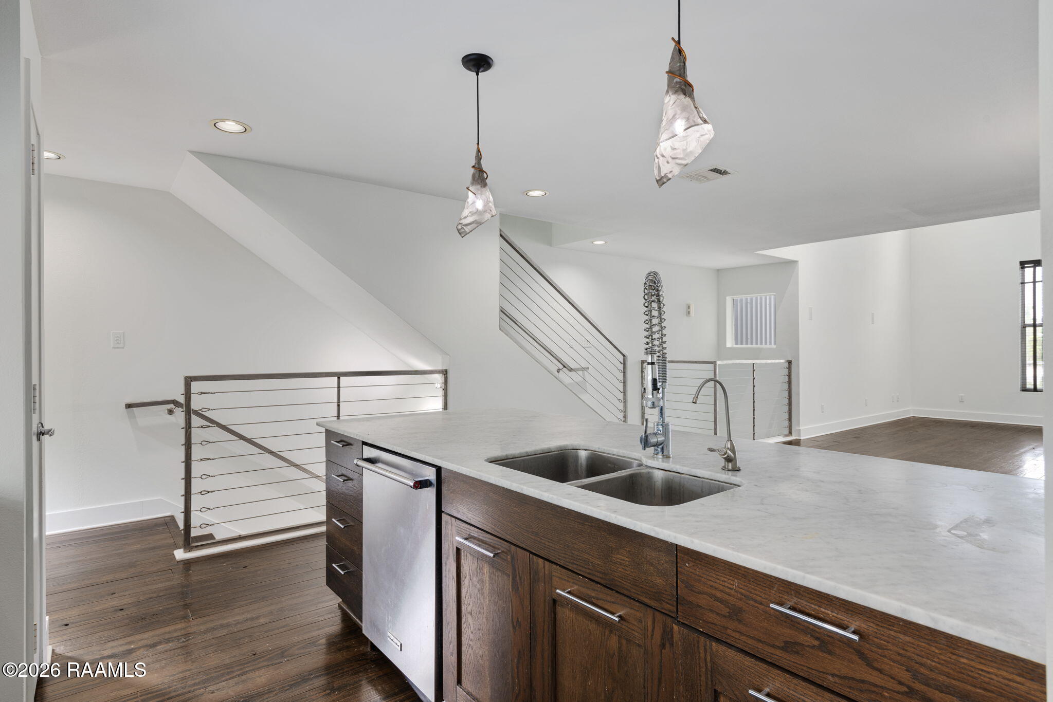 1201 South College Road, Unit 2 Lafayette, LA 70503 - Photo 10 of 35 10-web-or-mls-1201 S College Rd 2-10