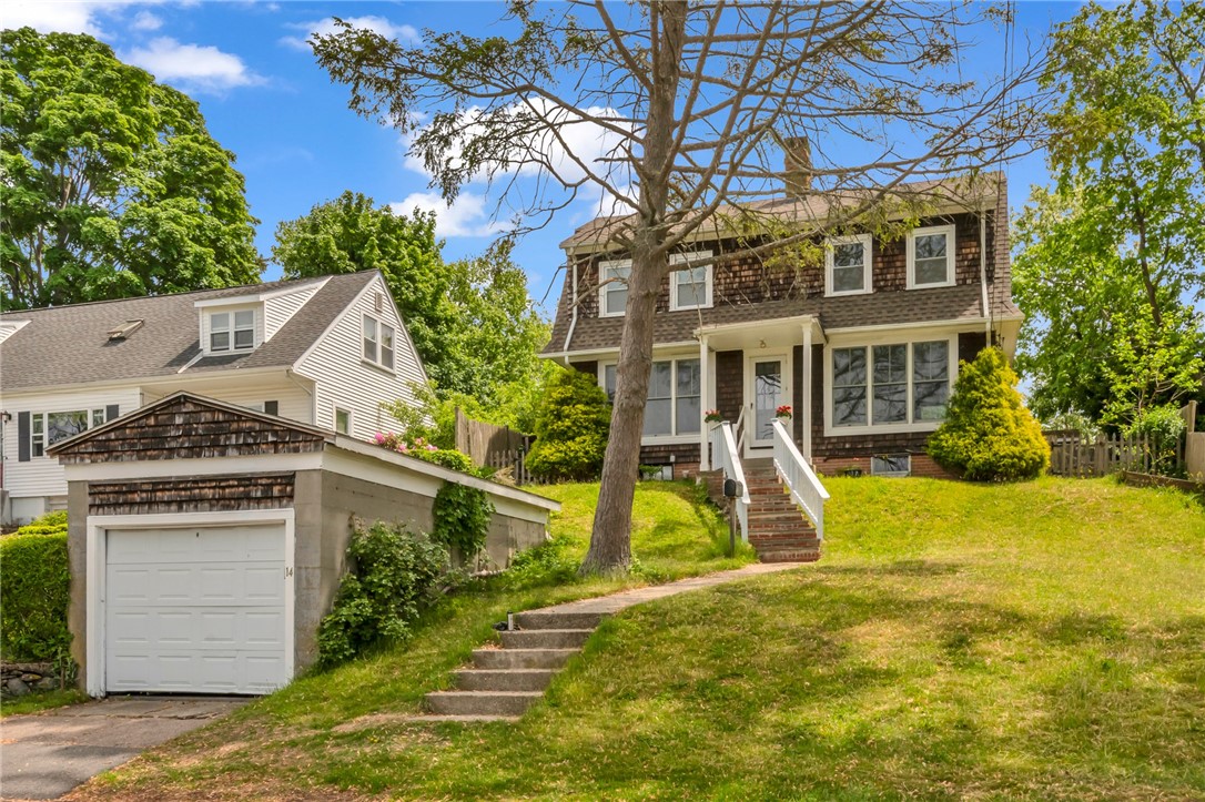 14 Barnsdale Road East Providence, RI 02914 - Photo 2 of 29