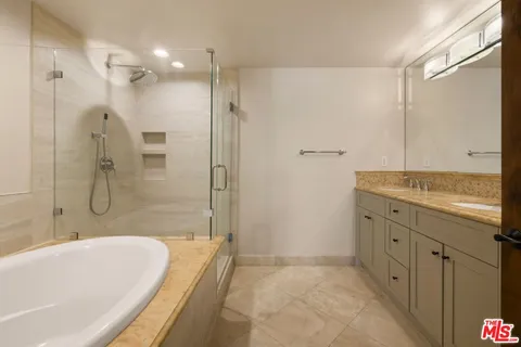 $1,249,000 | 2255 Fox Hills Drive, Unit 200, Los Angeles, CA 90064