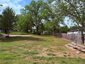721 East Bullock Street Denison, TX 75021 - Photo 1 of 3 a view of a park