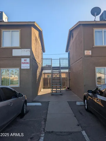 $1,075 | 7160 North 53rd Avenue, Unit 2, Glendale, AZ 85301