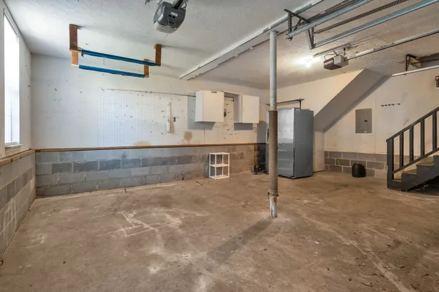 a view of a storage & utility room