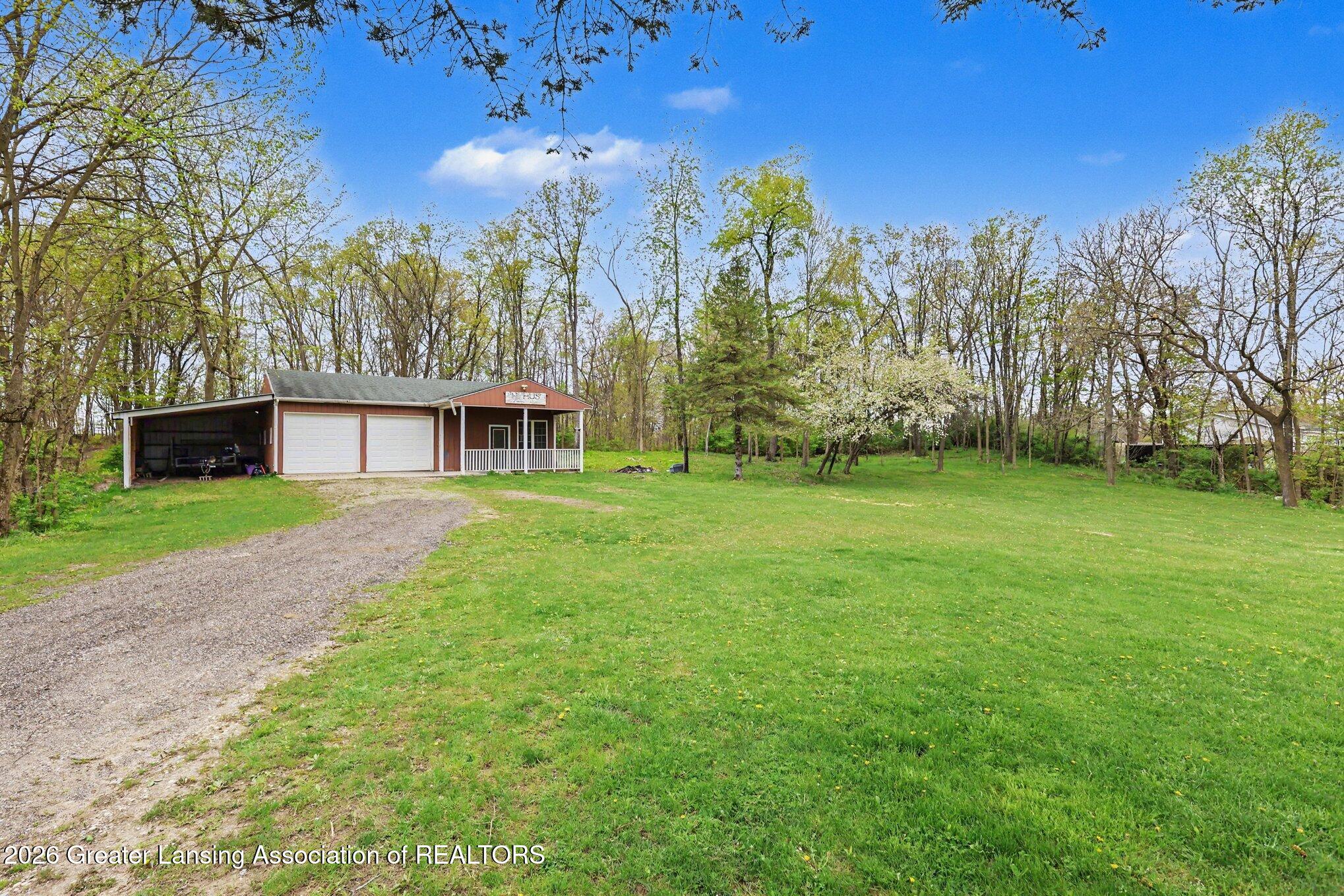 1407 Hayes Road Muir, MI 48860 - Photo 10 of 32 034_img_5327_605