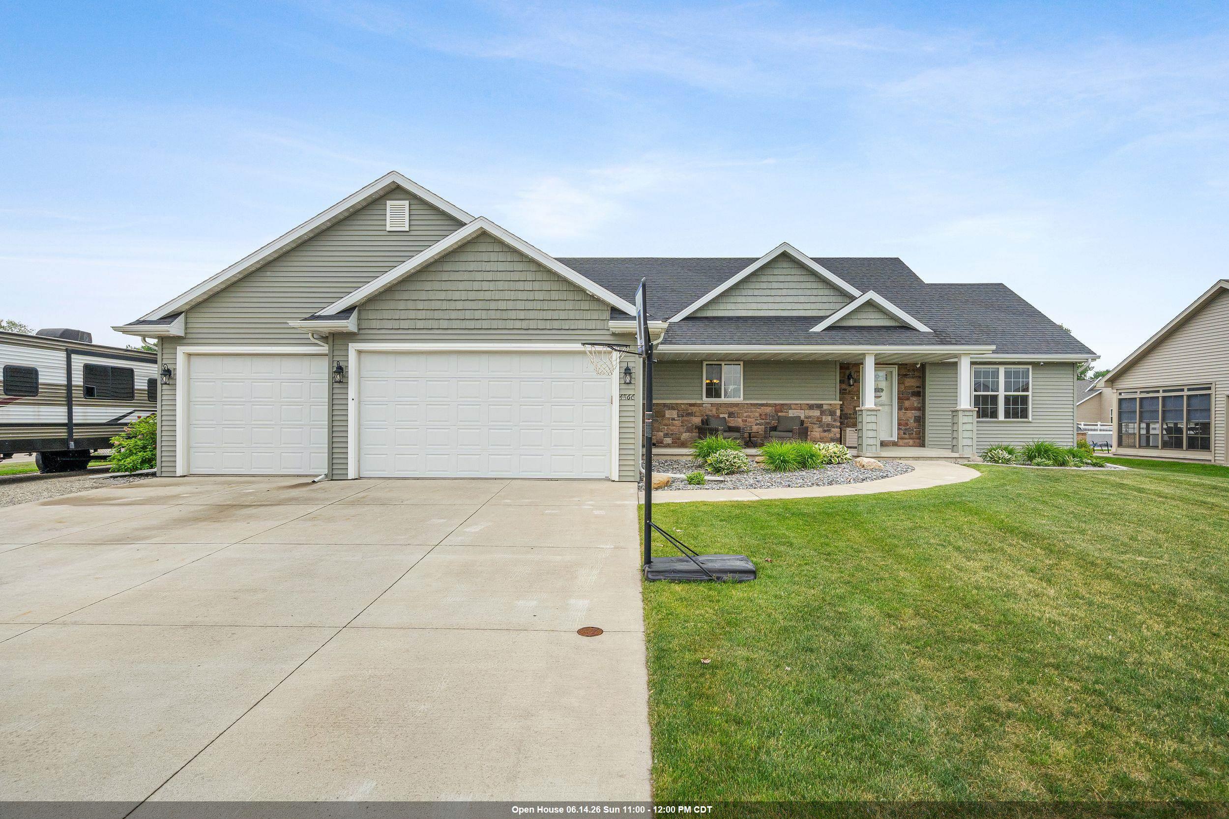 4866 North Wren Drive Appleton, WI 54913 - Photo 1 of 69
