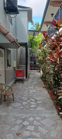 $2,500 | 2272 Southwest 8th Street, Unit 3, Miami, FL 33135