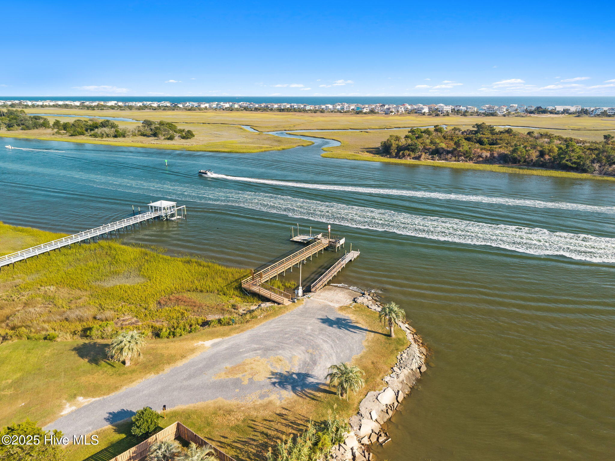 1686 Crane Road Southwest Ocean Isle Beach, NC 28469 - Photo 6 of 44 48-web-or-mls-CAMMediaLLC.com CR-40