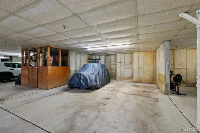 $325,000 | 1940 Meadowtree Lane, Unit 1, Kirkwood, MO 63122