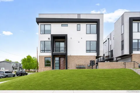 $769,000 | 3101 West 18th Avenue, Denver, CO 80204