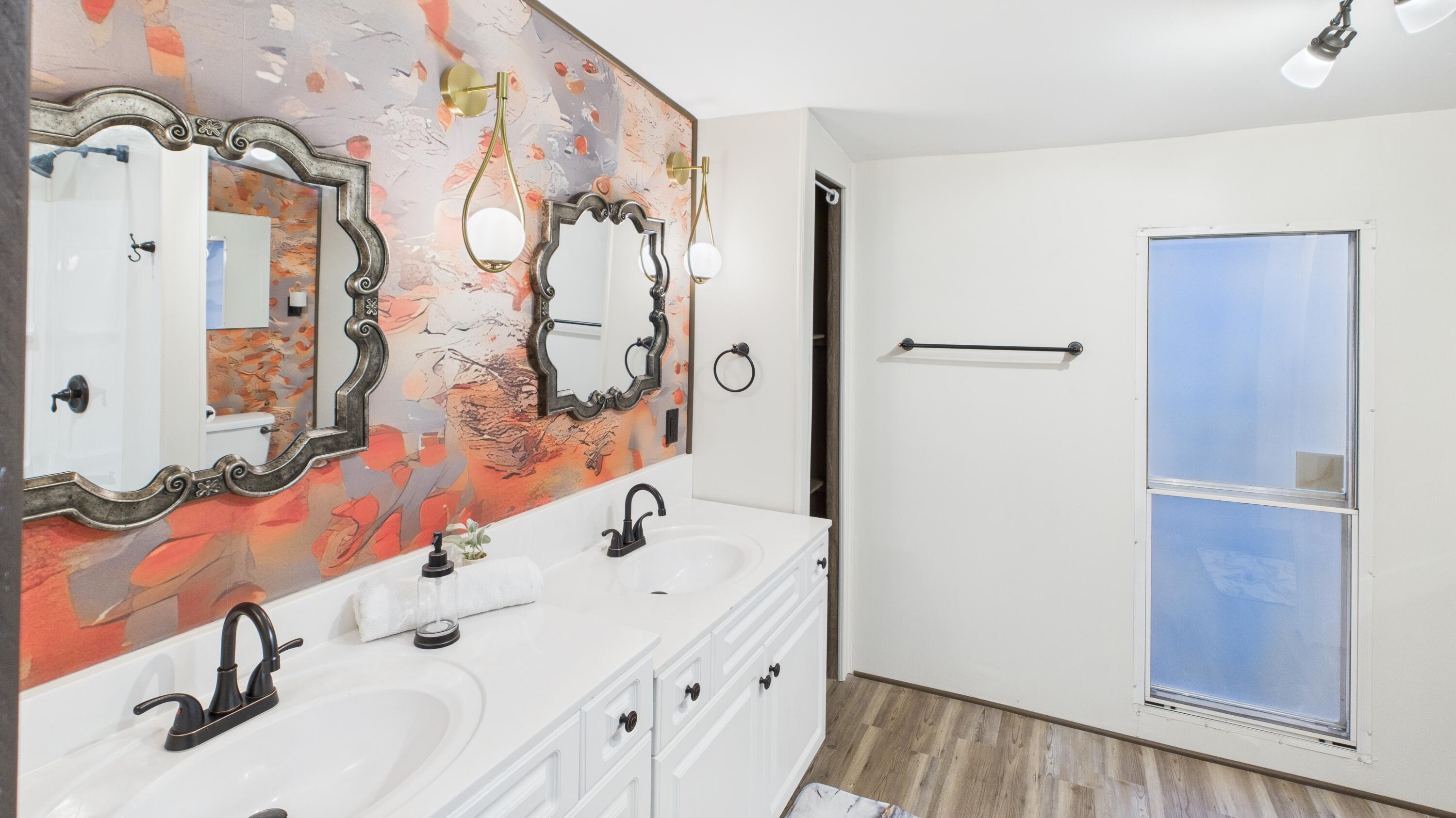 623 Barn Road Bonneau, SC 29431 - Photo 8 of 23 Master Bathroom