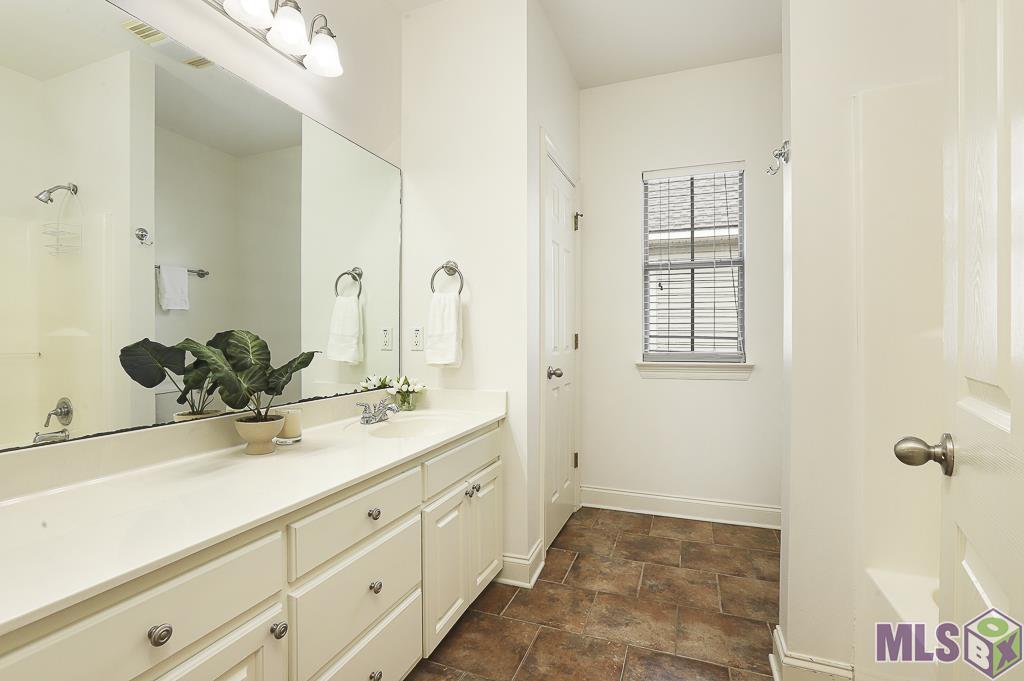 38035 Post Office Road, Unit 21B Prairieville , LA 70737 - Photo 19 of 31