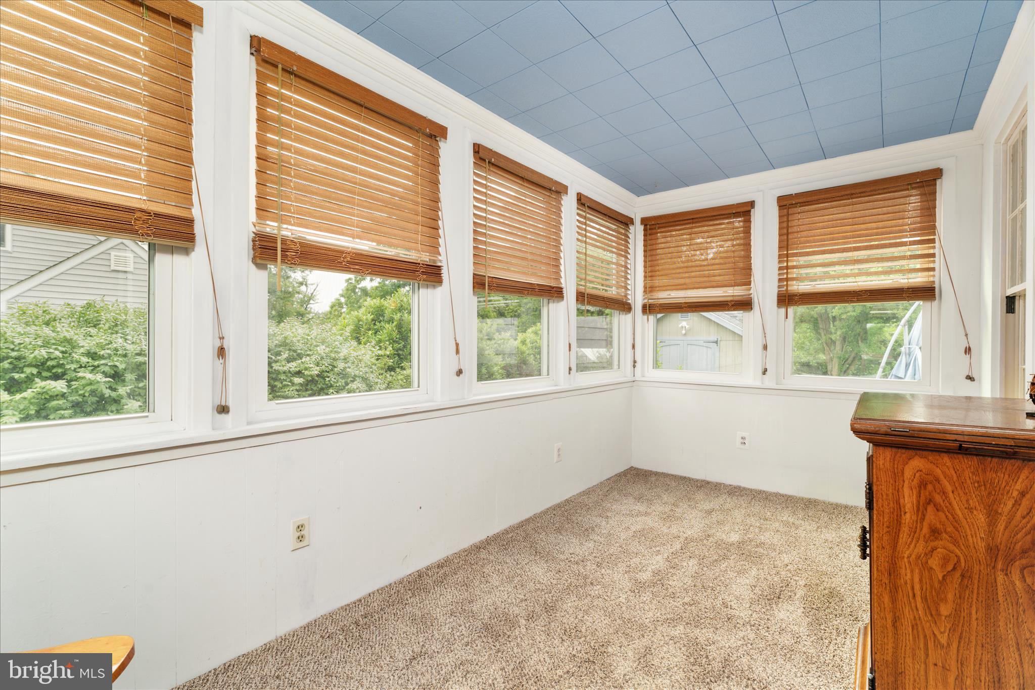 17516 Harmony Church Road Hamilton, VA 20158 - Photo 11 of 47 Sunroom/Office