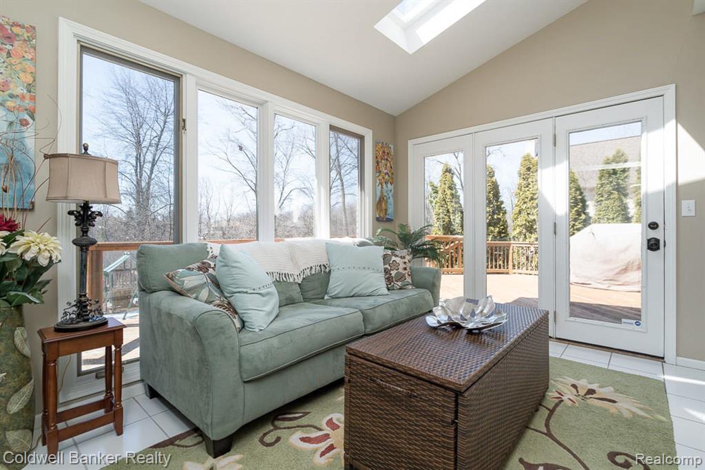 1287 Muirwood Court Rochester Hills, MI 48306 - Photo 11 of 44