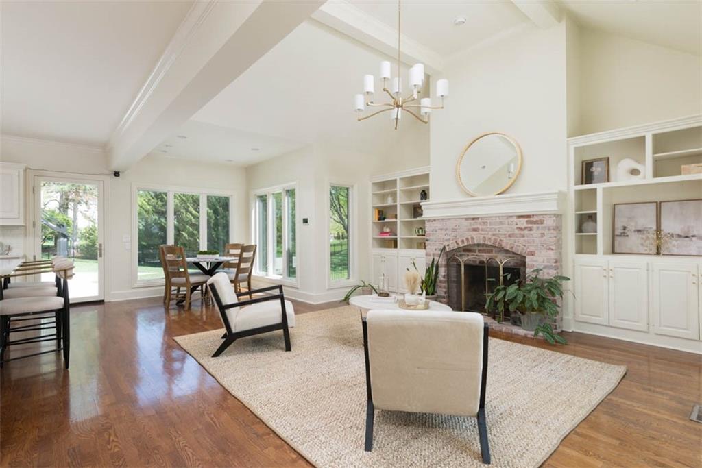 11413 Manor Road Leawood, KS 66211 - Photo 13 of 81