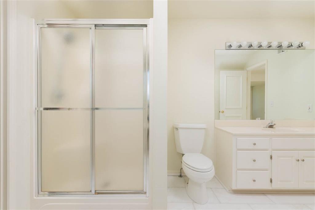 11413 Manor Road Leawood, KS 66211 - Photo 40 of 81