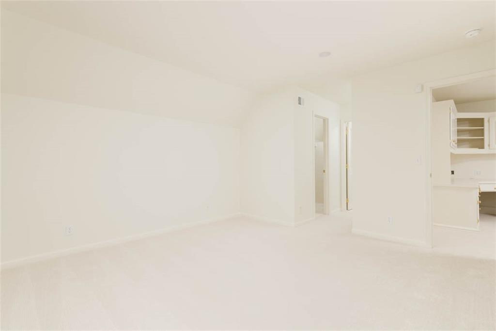 11413 Manor Road Leawood, KS 66211 - Photo 42 of 81