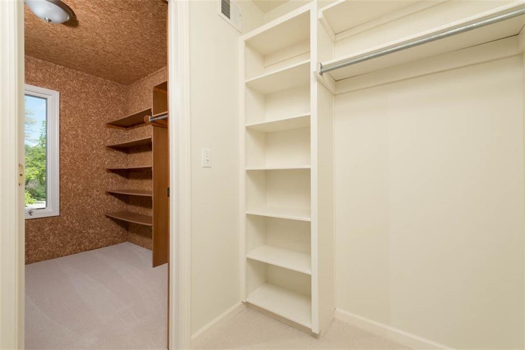 11413 Manor Road Leawood, KS 66211 - Photo 48 of 81