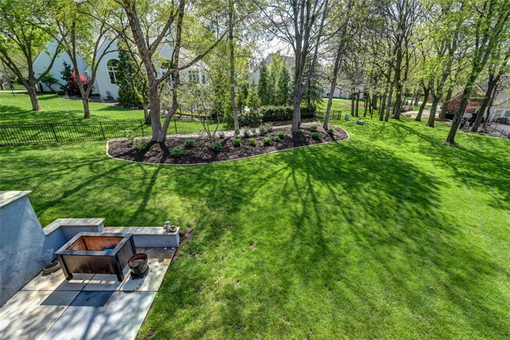 11413 Manor Road Leawood, KS 66211 - Photo 66 of 81