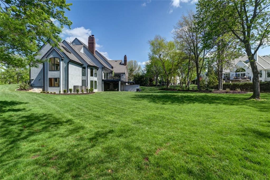 11413 Manor Road Leawood, KS 66211 - Photo 68 of 81