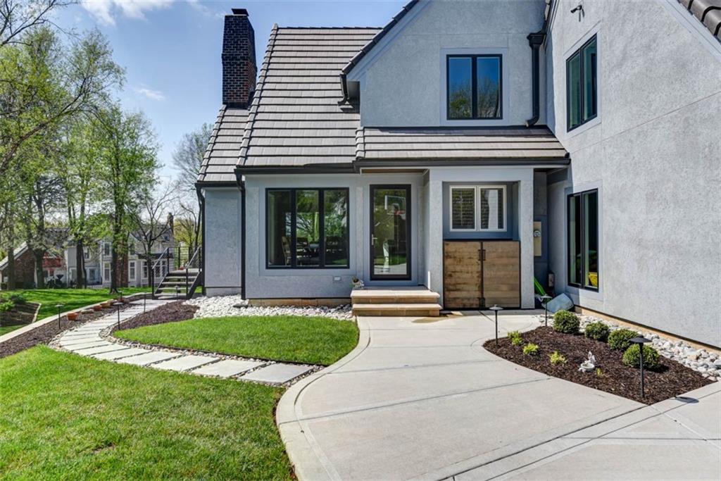 11413 Manor Road Leawood, KS 66211 - Photo 77 of 81