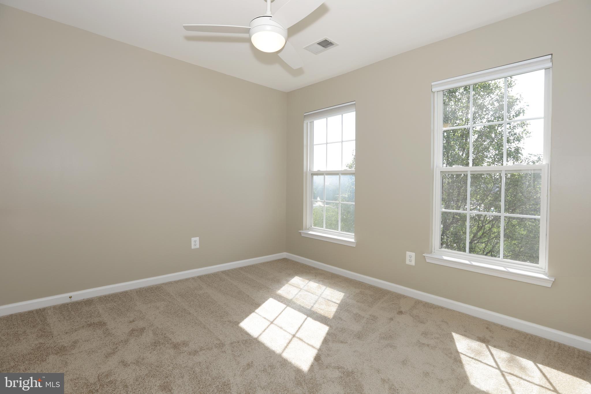 14205 Reidhall Place Gainesville, VA 20155 - Photo 33 of 54 Bedroom #3