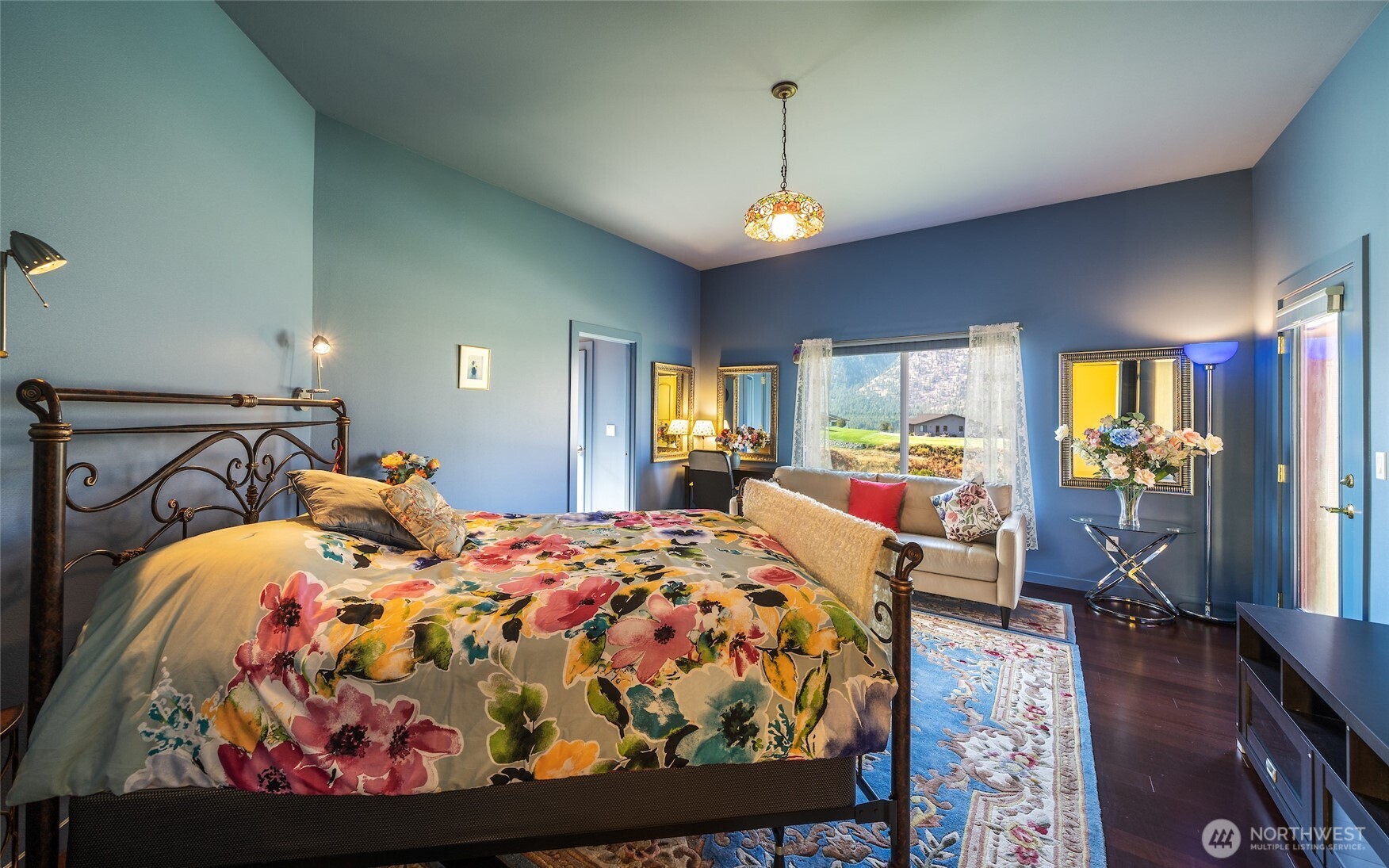 555 Loop Avenue Manson, WA 98831 - Photo 13 of 33 a bed room with bed and window