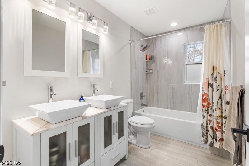 29 Tennis Road Lake Hopatcong, NJ 07849 - Photo 18 of 44