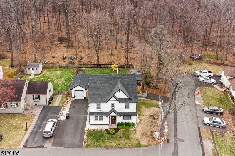 29 Tennis Road Lake Hopatcong, NJ 07849 - Photo 37 of 44