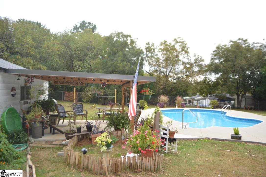35 Rollingreen Road Greer, SC 29651 - Photo 16 of 20 Gallery Image 16