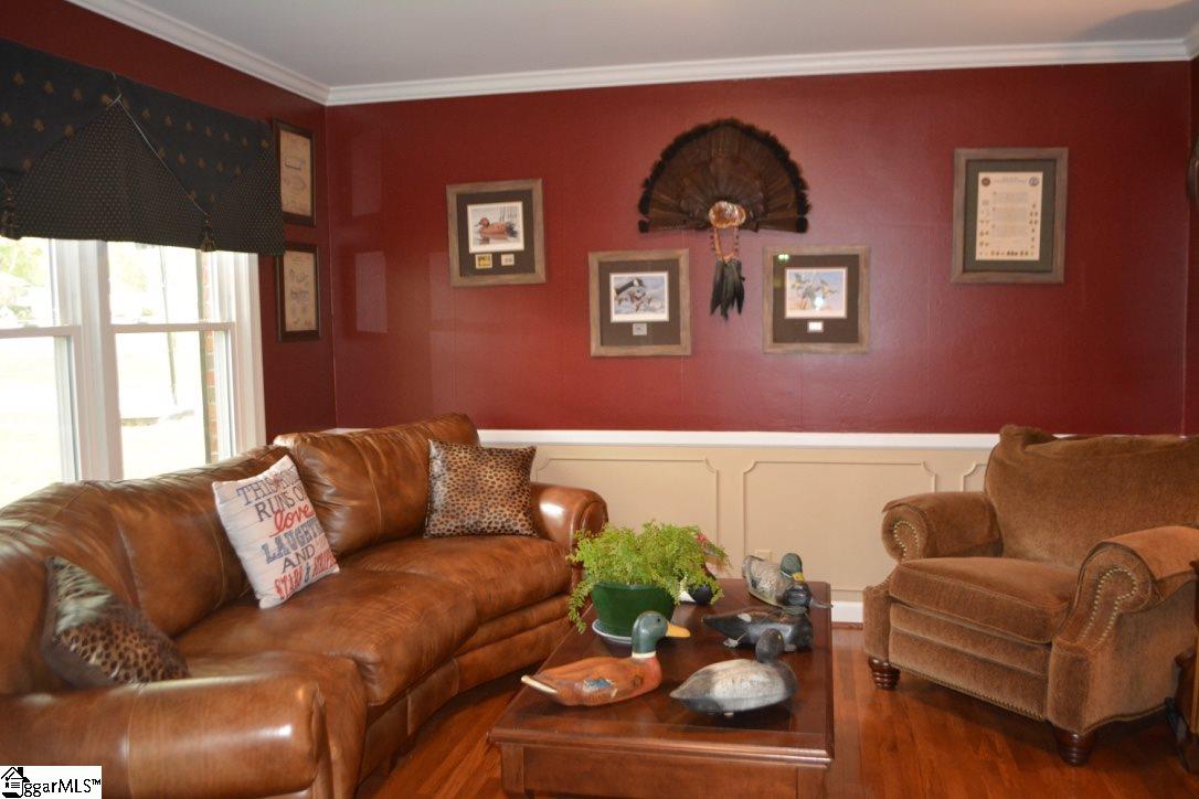 35 Rollingreen Road Greer, SC 29651 - Photo 4 of 20 Gallery Image 4