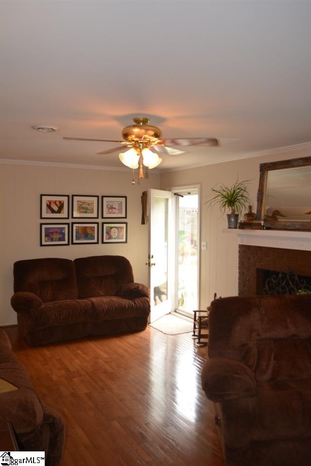 35 Rollingreen Road Greer, SC 29651 - Photo 6 of 20 Gallery Image 6
